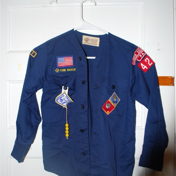 Blue Cub Scout Uniform Shirt with Patches - Picture 1 of 2